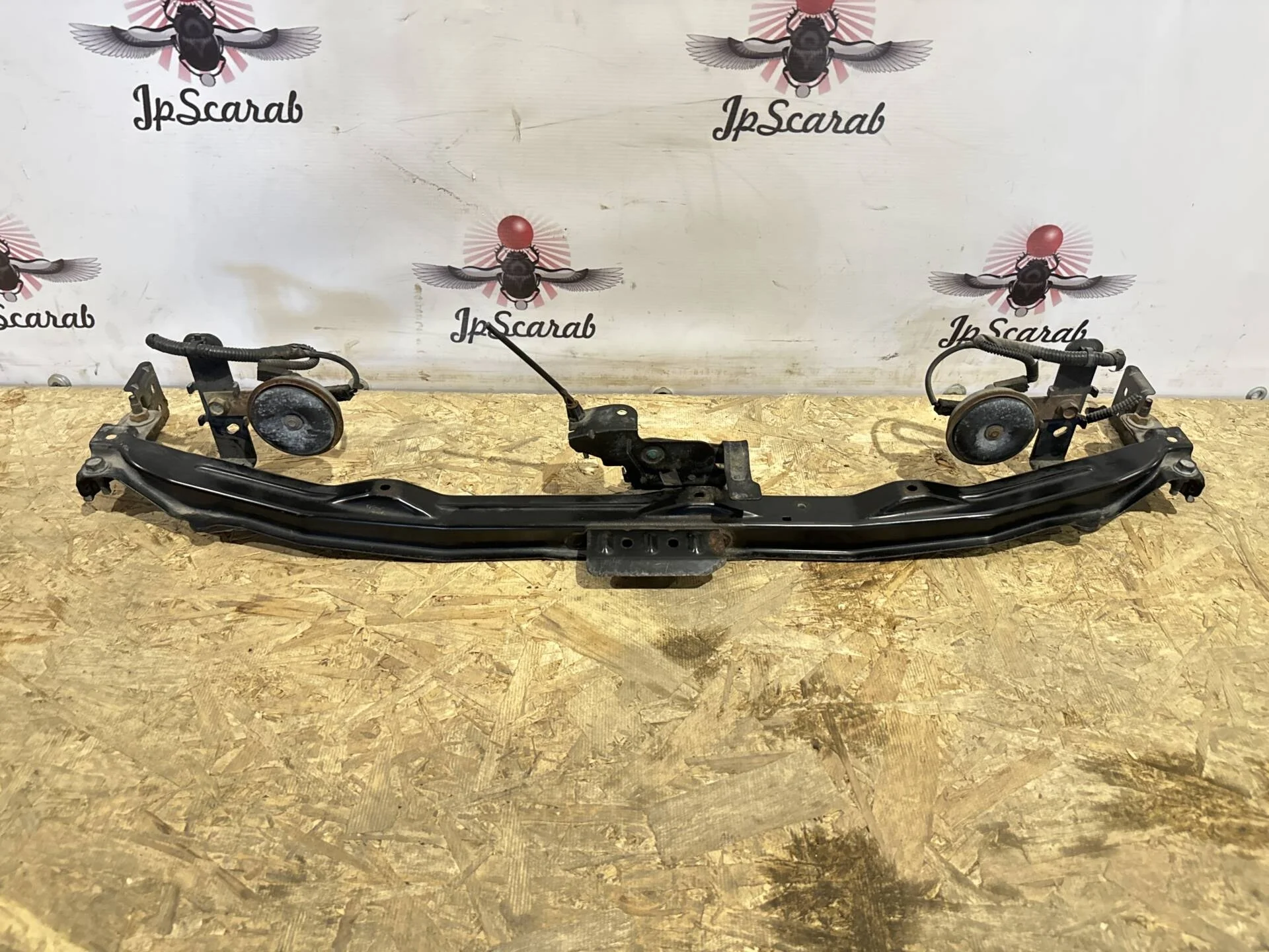 Крепление переднего бампера Nissan Teana J32