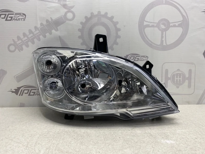 Фара правая Mercedes-benz Vito W639