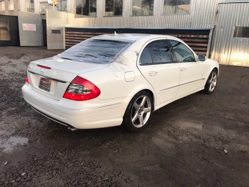 Продажа Mercedes-Benz E class 3.5 (272Hp) (272.964) RWD AT по запчастям