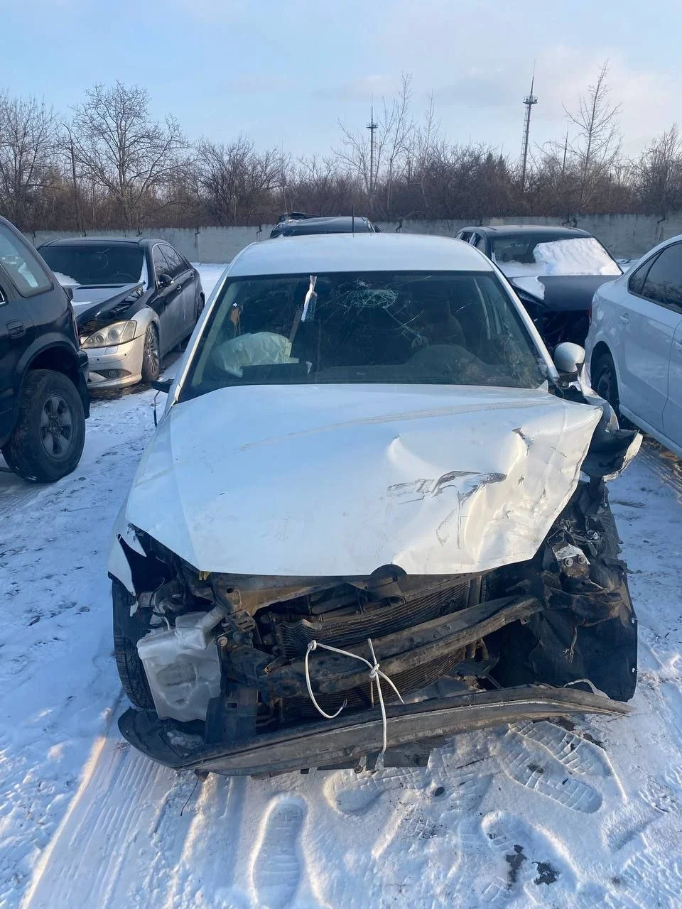 Продажа Volkswagen Polo 1.6 (105Hp) (CLSA,CFNA) FWD MT по запчастям