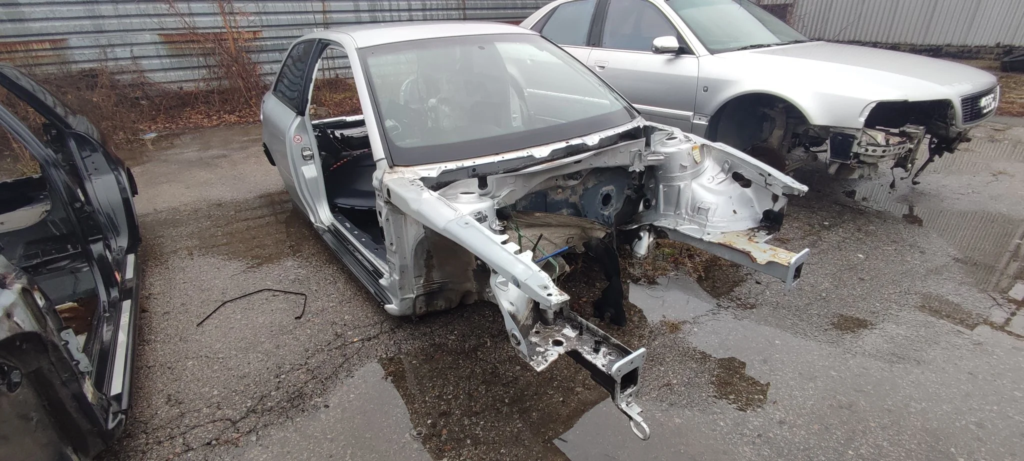 Продажа Audi A3 1.6 (101Hp) (AEH) FWD MT по запчастям