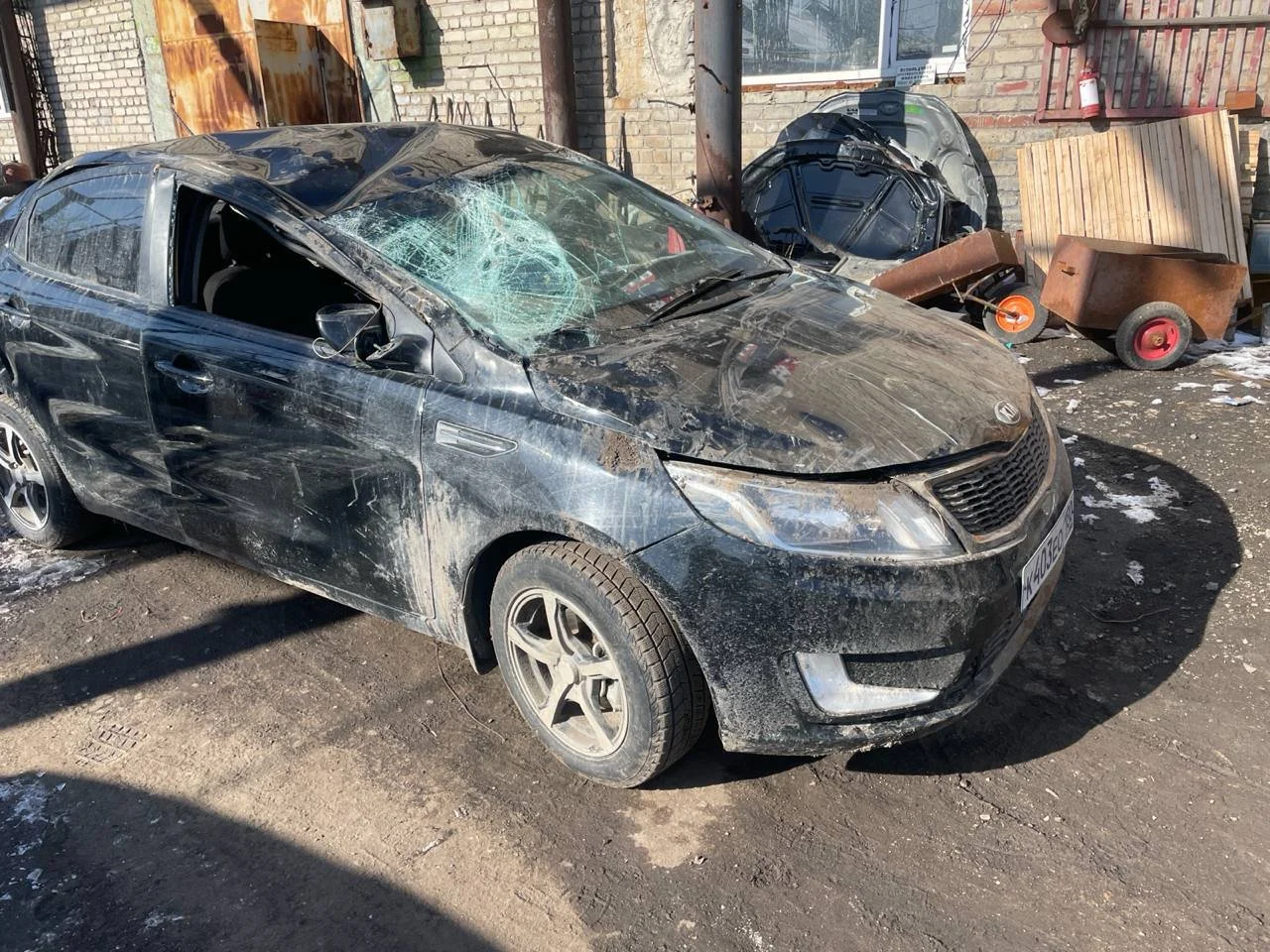 Продажа Kia Rio 1.6 (123Hp) (G4FC) FWD MT по запчастям