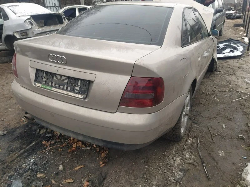 Продажа Audi A4 1.6 (101Hp) (ANA) FWD MT по запчастям