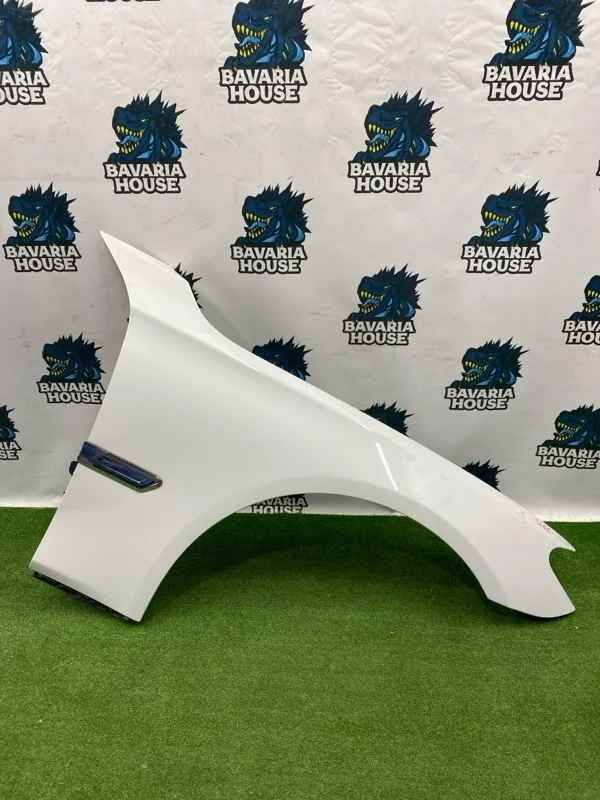 Крыло переднее правое BMW 7 2013 41007261462 F01 N55B30A