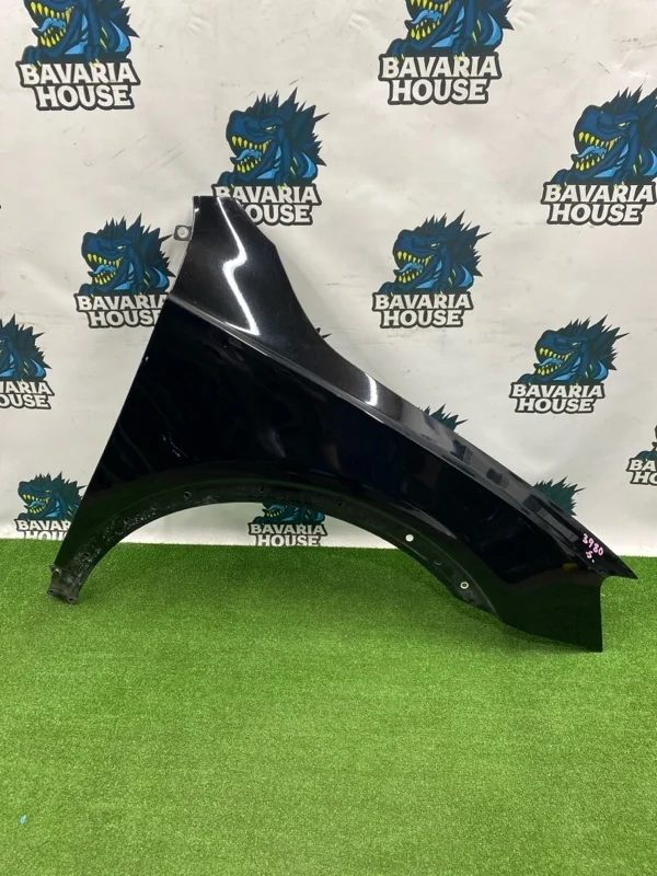 Крыло переднее правое Audi q3 2013 8U0821106 8UB CCZ