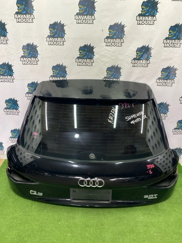 Крышка багажника Audi q3 2013 8U0827025 8UB CCZ
