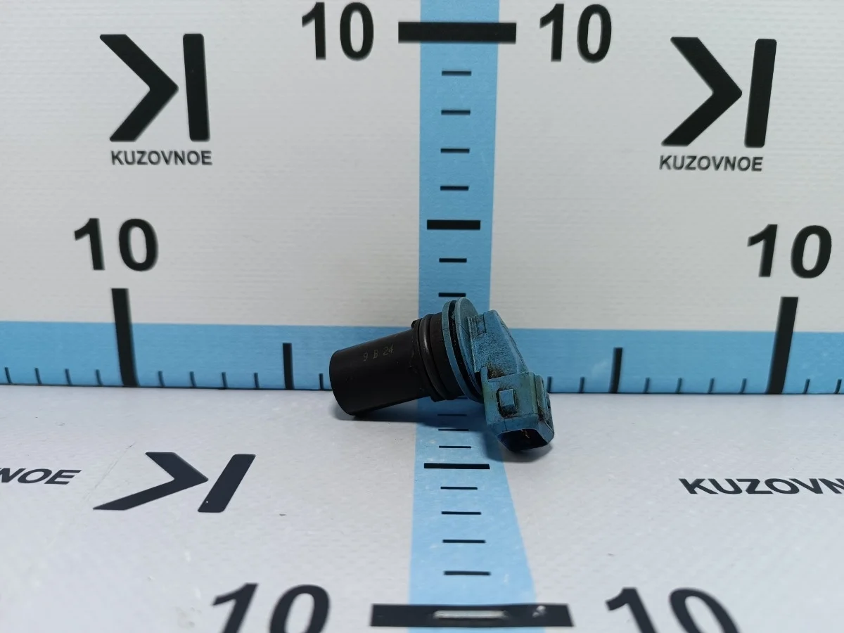 Датчик положения распредвала Ford Focus 2008 CB4