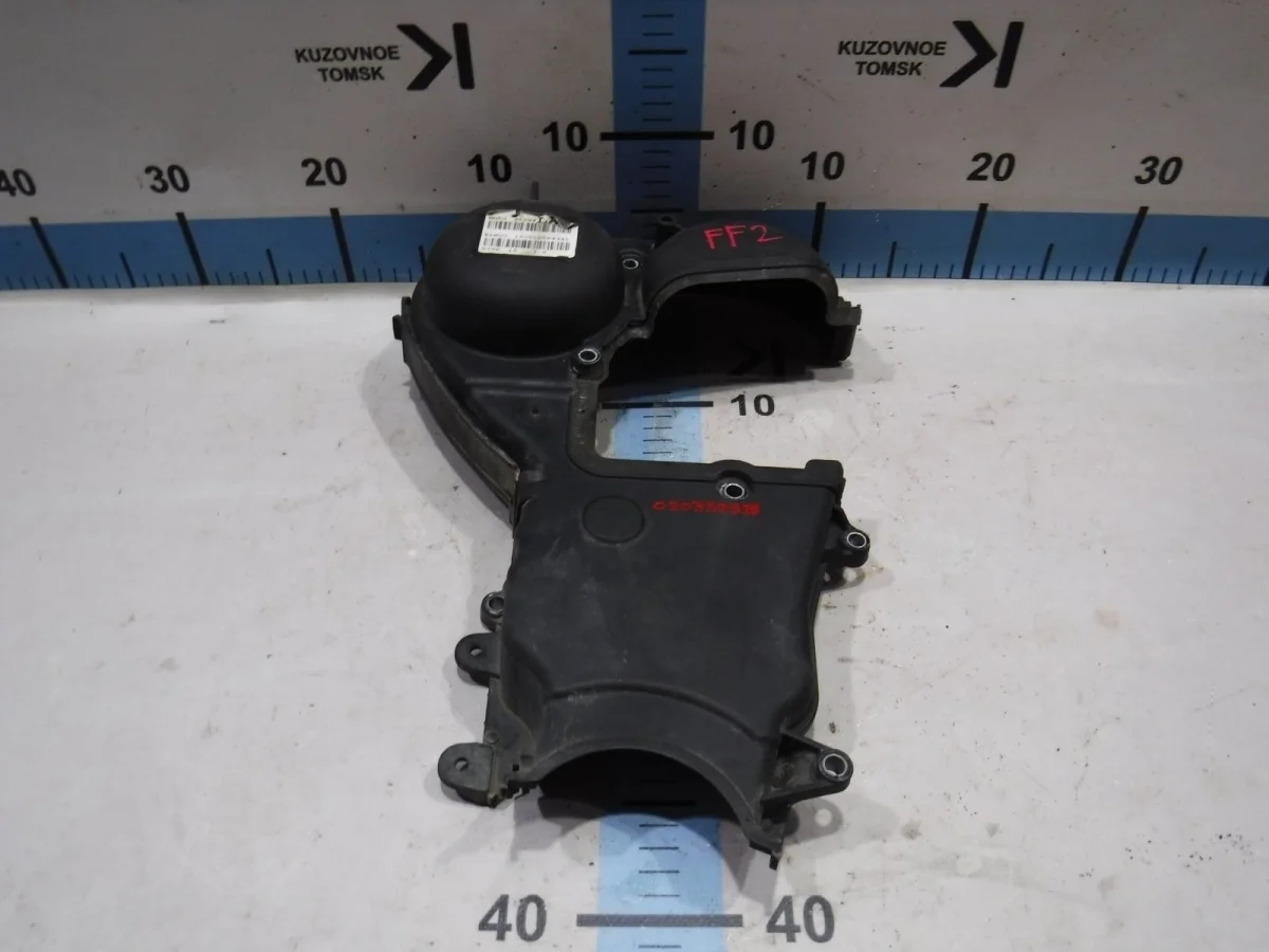 Крышка ремня грм Ford Focus 2008 CB4