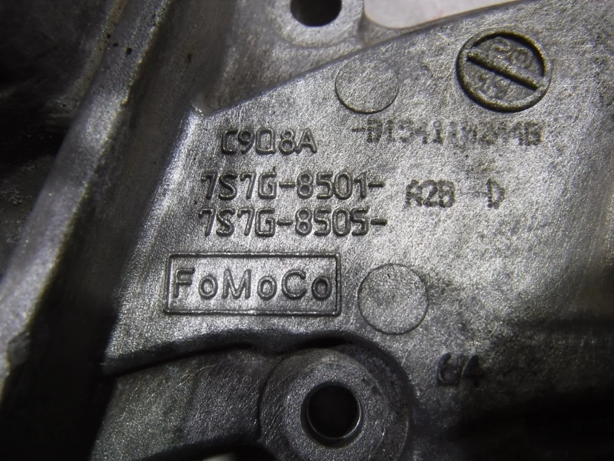 Насос водяной (помпа) Ford Focus 2008 CB4