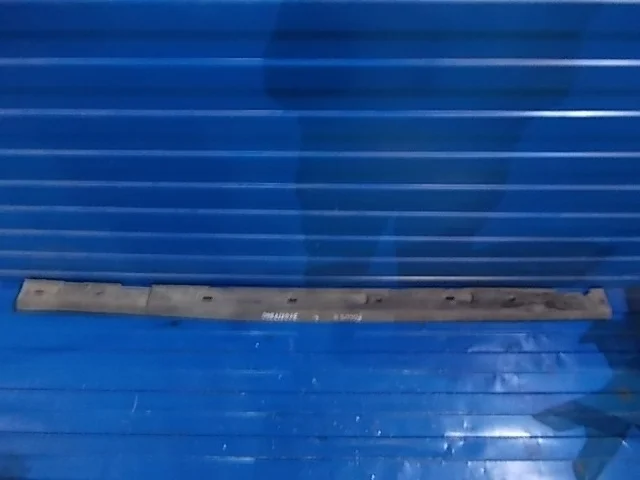 Накладка порог наружная Ford Focus 2010 CB4