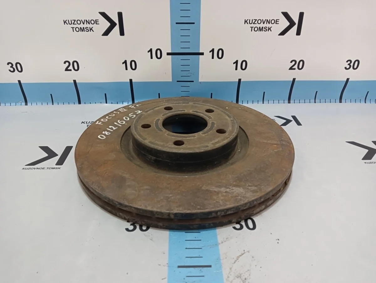 Тормозной диск Ford Focus 2011 CB8