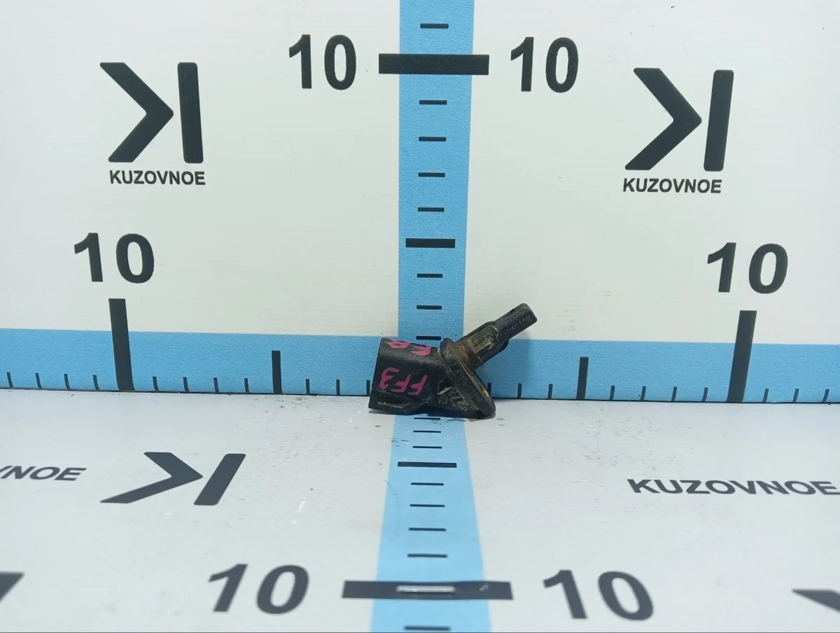 Датчик abs Ford Focus 2011 CB8