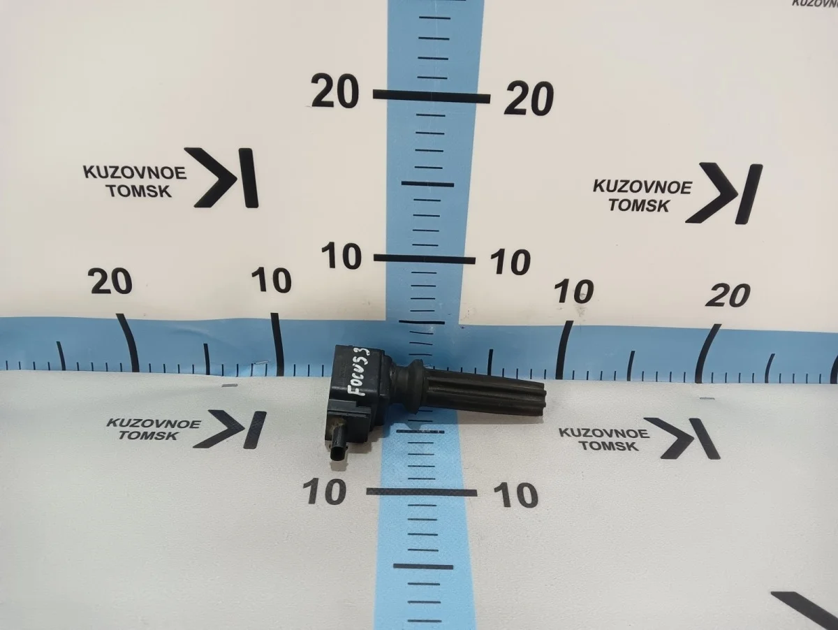 Катушка зажигания Ford Focus 2015 CB8