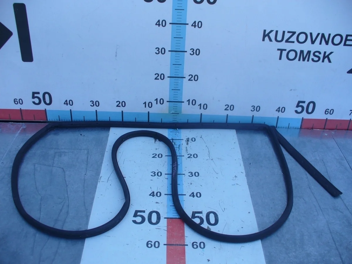 Уплотнитель двери Hyundai Creta 2018 GS