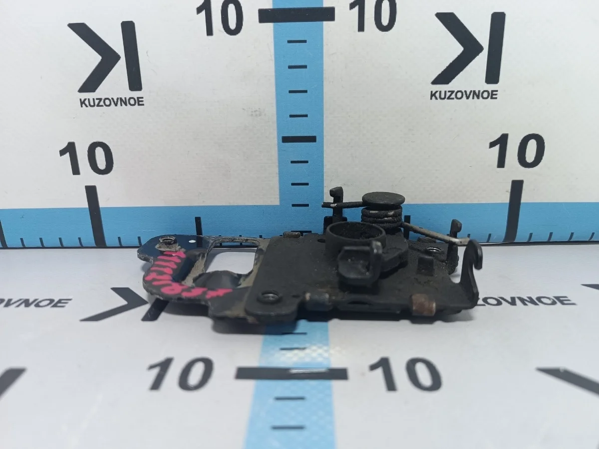 Замок капота Kia Rio 2011 JB