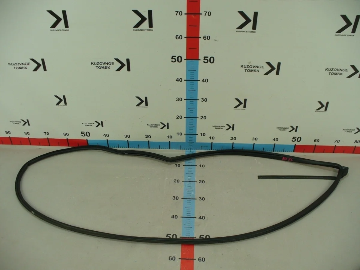 Уплотнитель двери Kia Rio 2011 JB