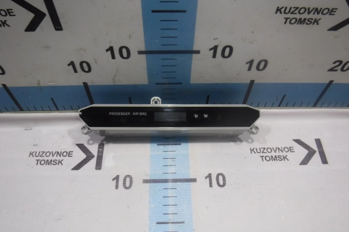 Дисплей информационный ремней безоп. Kia Sorento 2016 XM