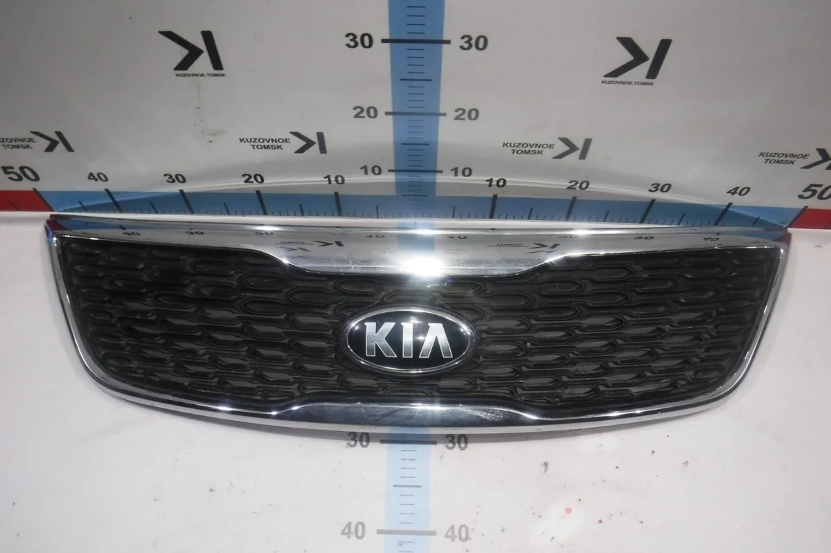Решетка радиатора Kia Sorento 2016 XM