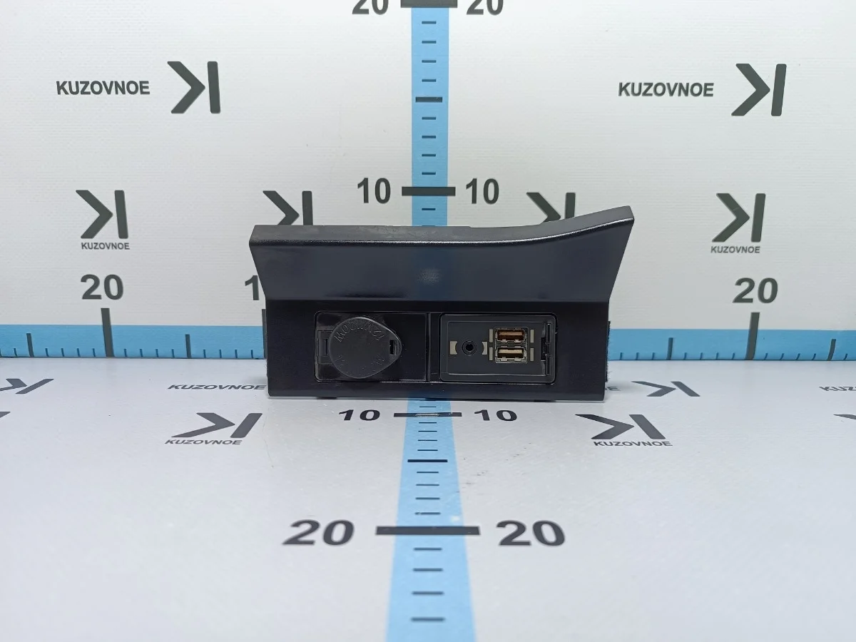Usb разъем Lexus RX350 2018 AL20