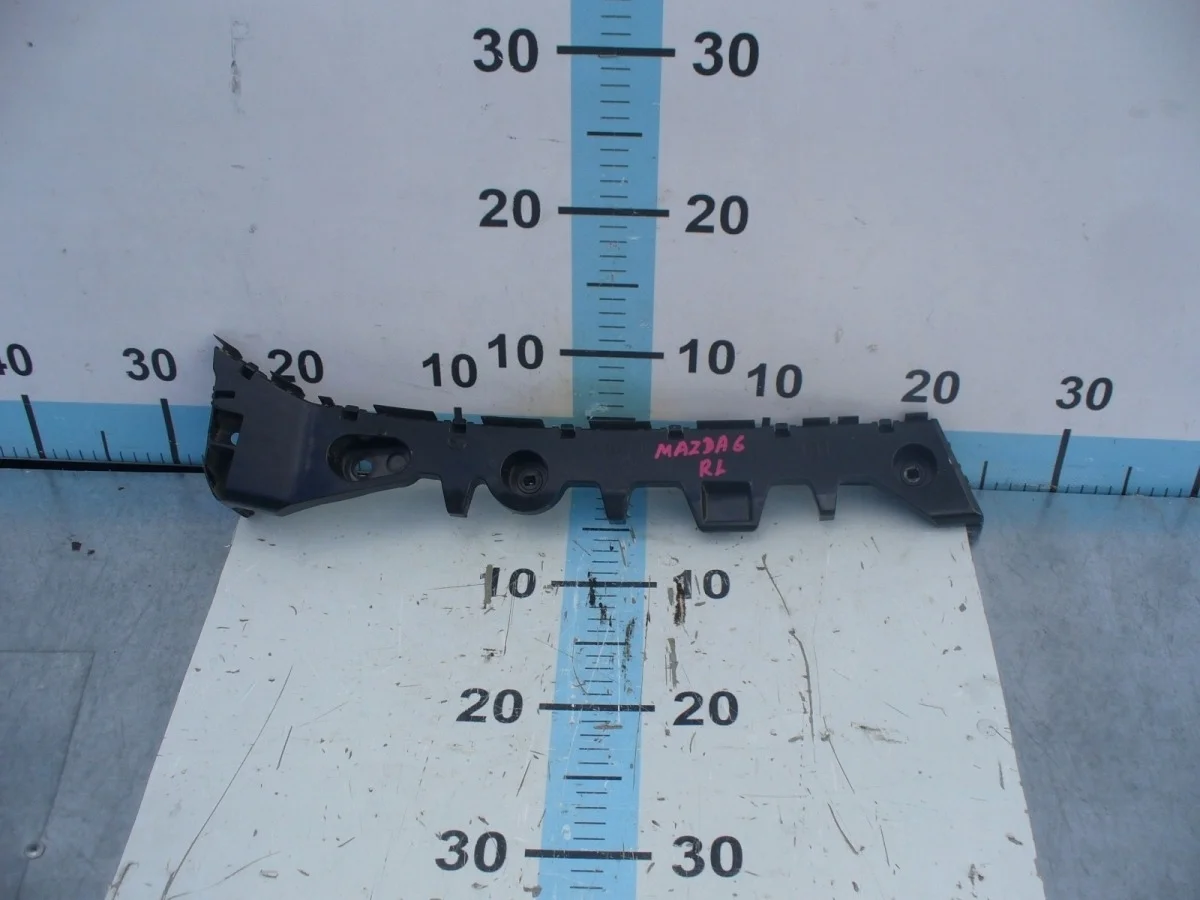 Кронштейн бампера Mazda Mazda6 2017 GJ