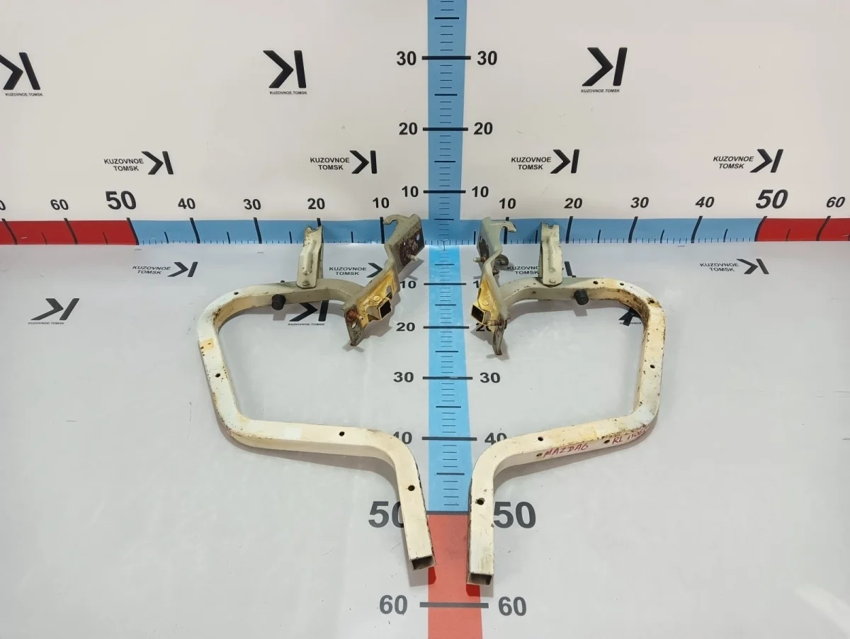 Петля крышки багажника Mazda Mazda6 2017 GJ