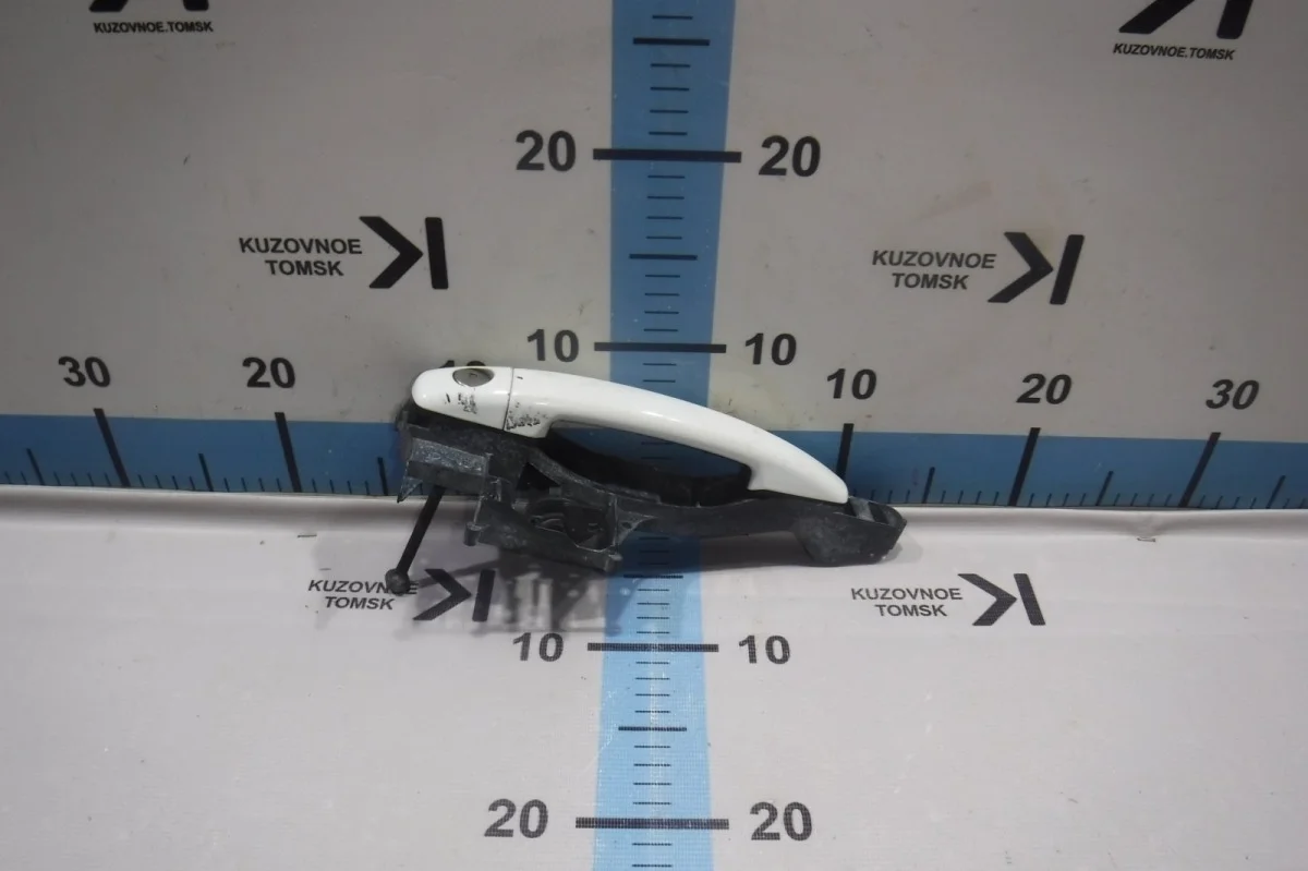 Ручка двери внешняя Peugeot 208 2013 CC