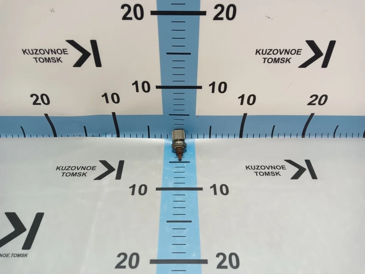 Датчик температуры двигателя Renault Sandero 2014 BS11, B90