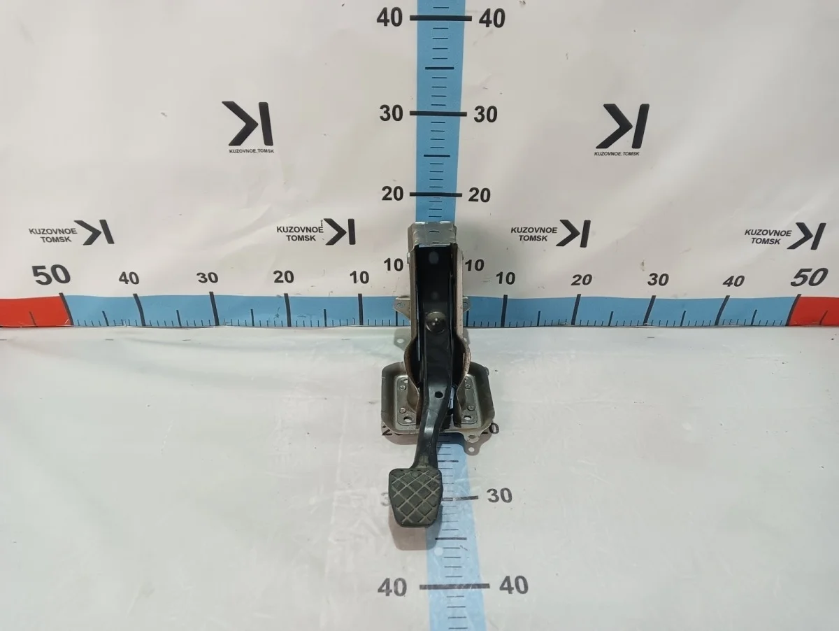 Педаль тормоза Skoda Octavia 2011 A5