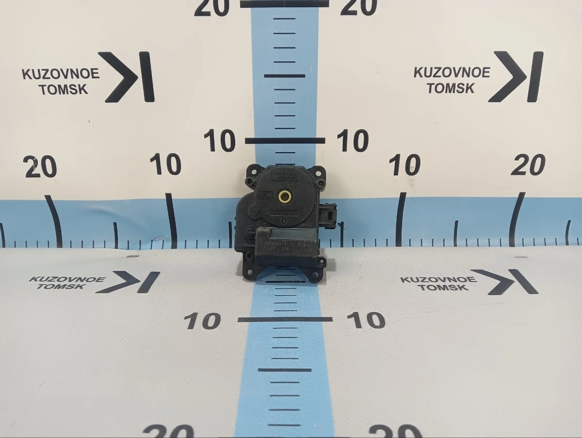 Моторчик заслонки отопителя Toyota Camry 2012 XV50