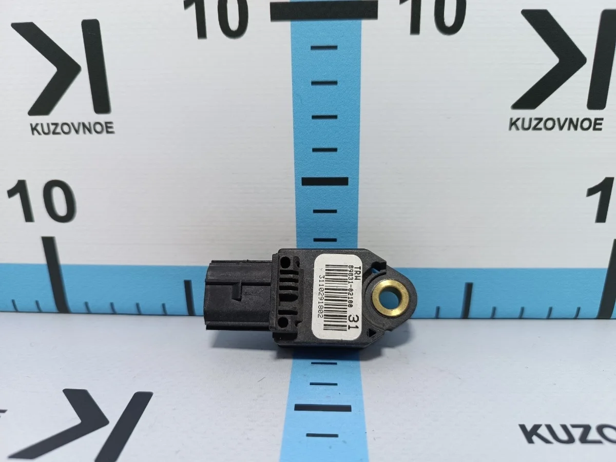 Датчик air bag Toyota Corolla 2011 E150