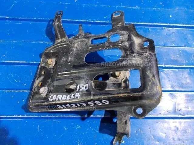 Подставка аккумулятор Toyota Corolla 2011 E150