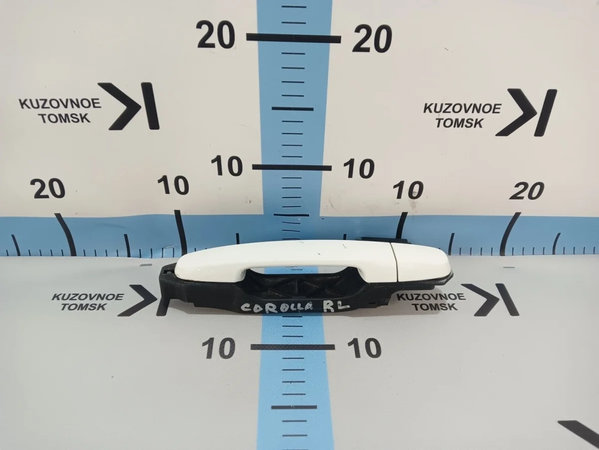 Ручка двери внешняя Toyota Corolla 2011 E150