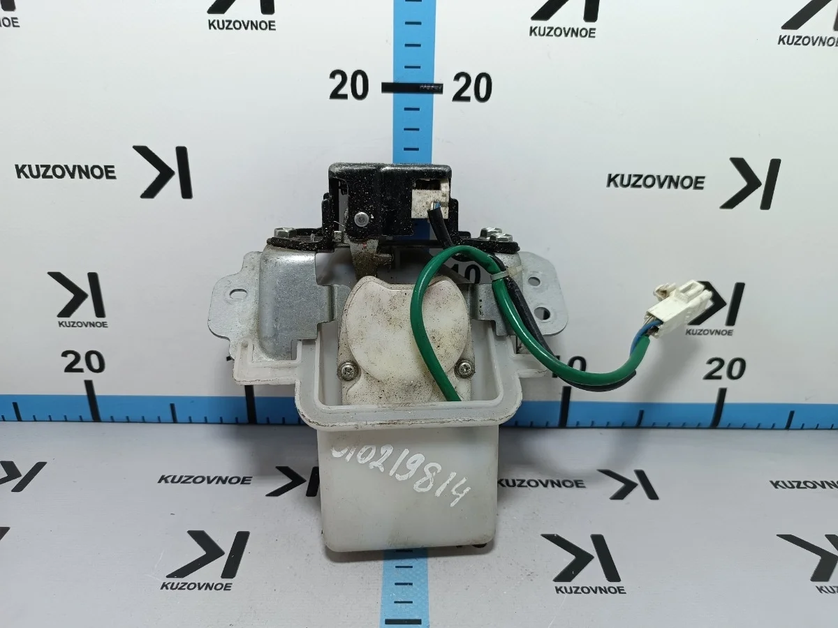 Замок багажника Toyota Land Cruiser Prado 2009 J150