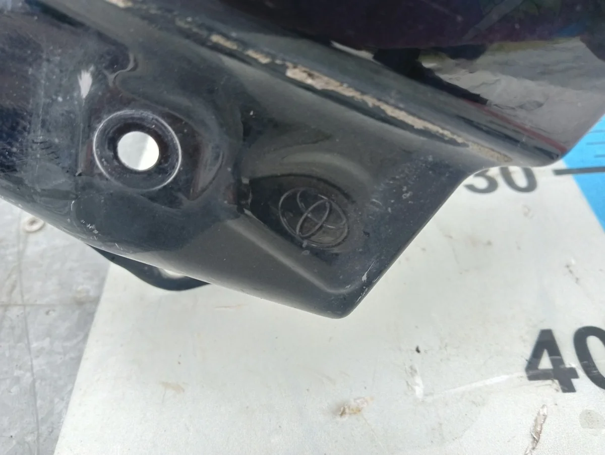 Крыло Toyota Land Cruiser Prado 2009-2023 J150