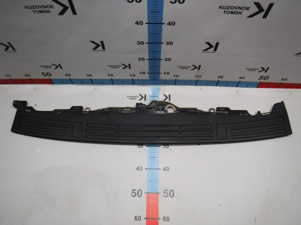 Накладка бампера Toyota Land Cruiser Prado 2009-2023 J150