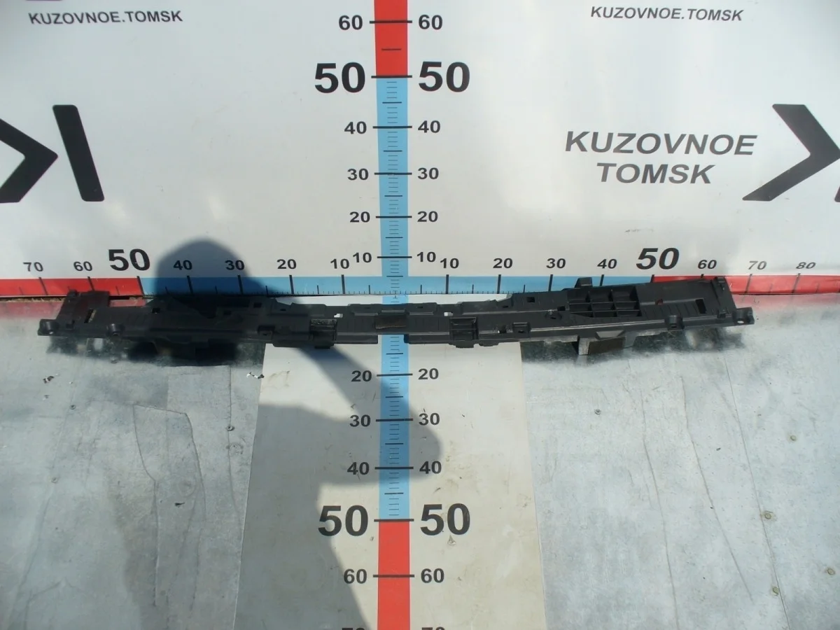 Наполнитель бампера (абсорбер) Toyota Land Cruiser 2008-2021 J200