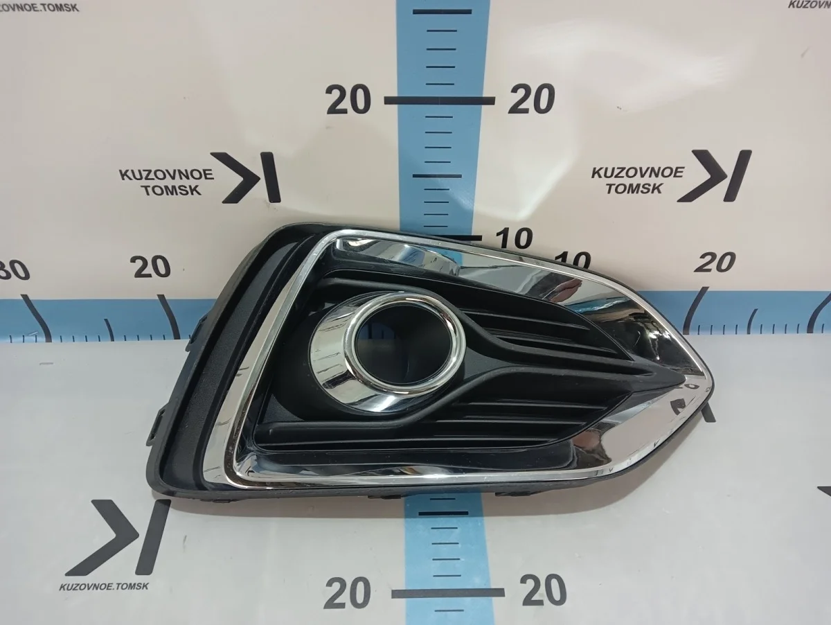 Оправа противотуманной фары Hyundai Solaris 2017- HCR