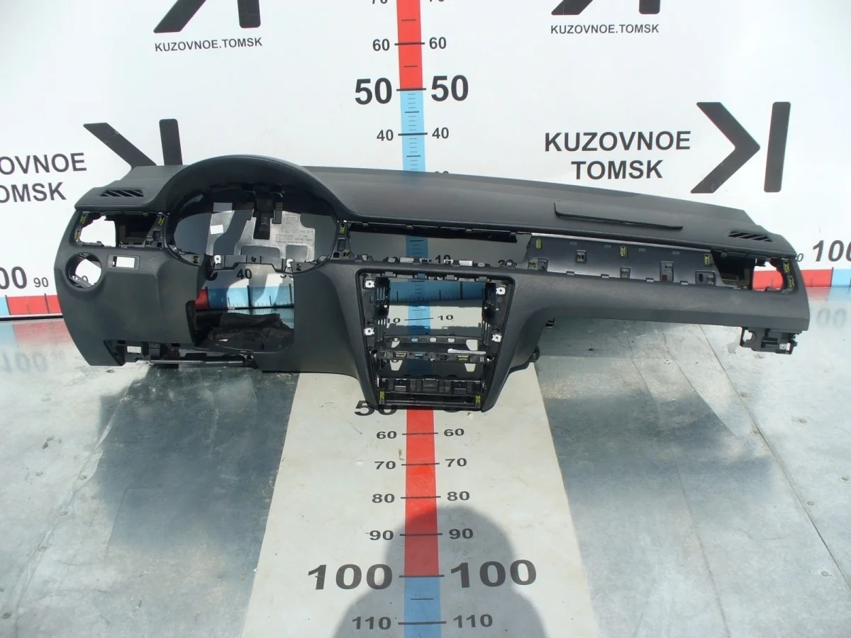 Торпедо (панель) Skoda Rapid 2013-2020 NH3