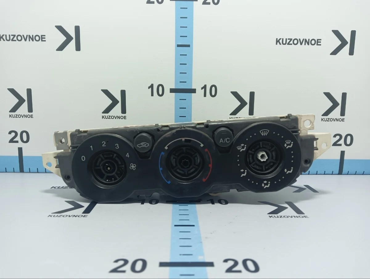 Блок управления печкой (механ.) Ford Focus 2010 CB4