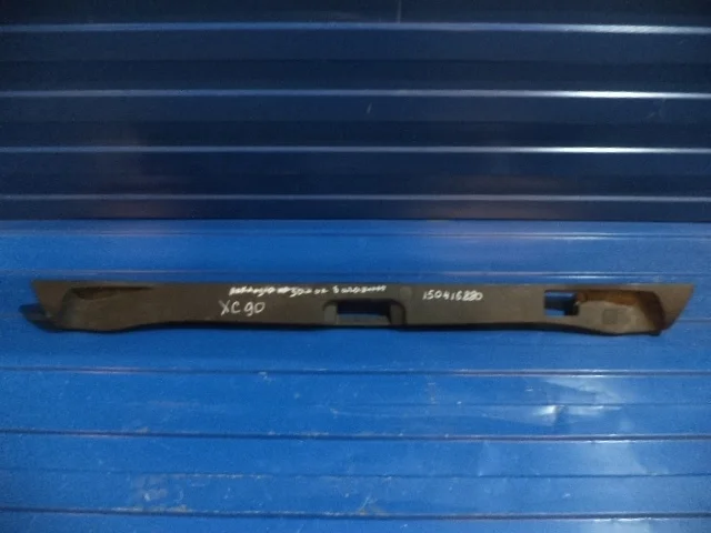 Накладка замка багажника Volvo XC90 2009