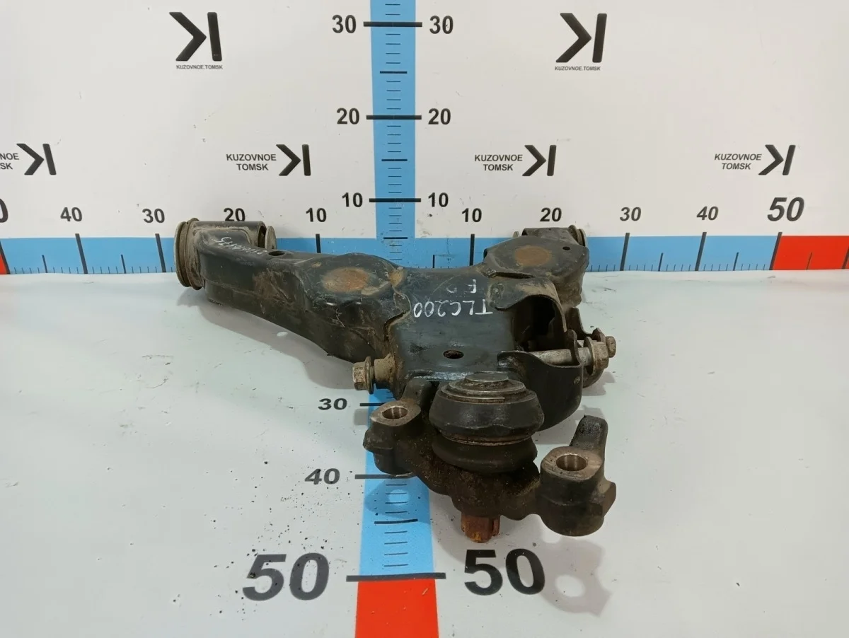 Рычаг Toyota Land Cruiser J200