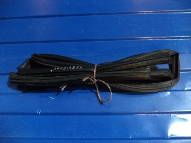 Уплотнитель двери Kia Ceed 2012 JD