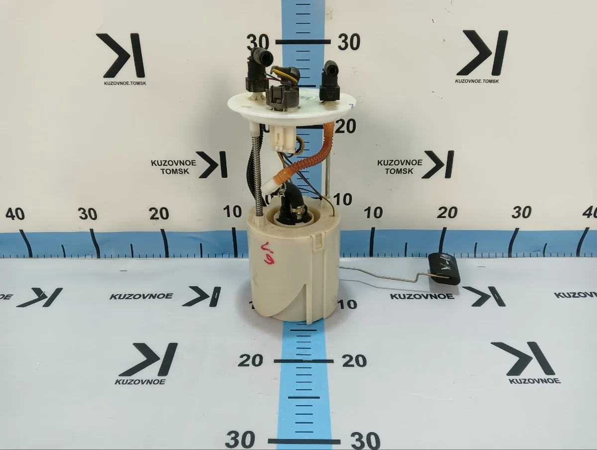 Бензонасос корпусом (топливный) Kia Sorento 2014 XM