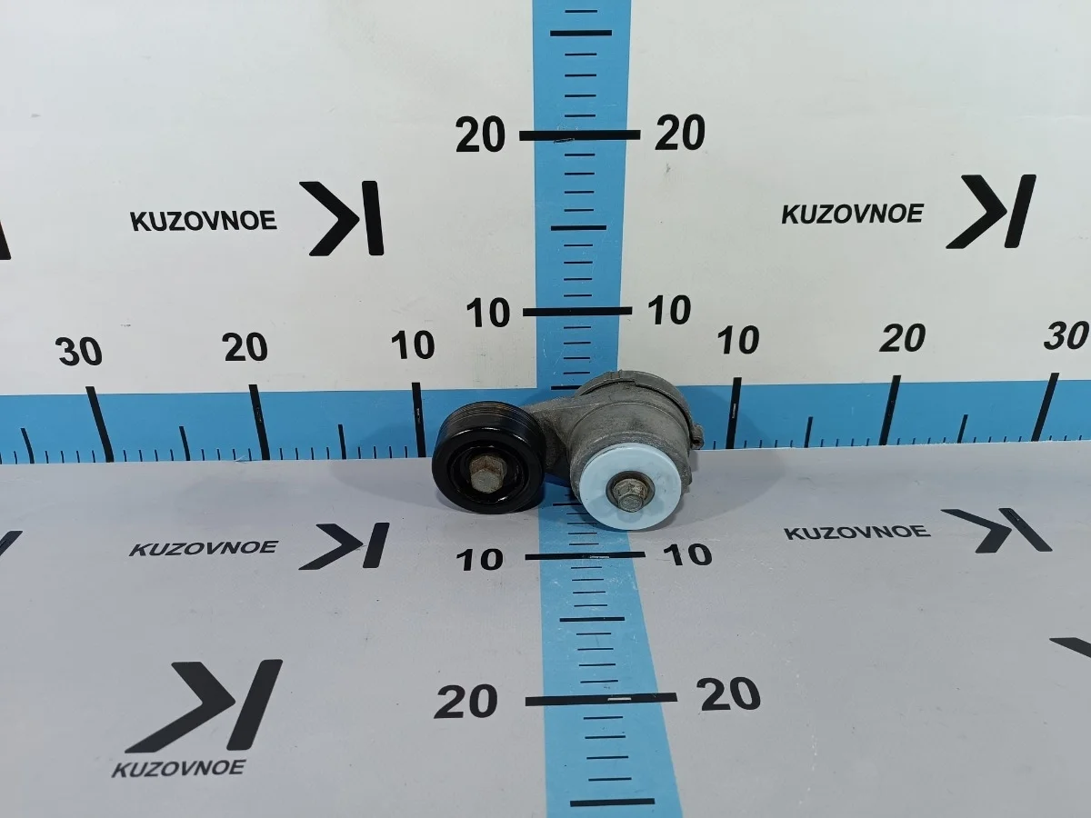 Ролик-натяжитель Hyundai Santa Fe 2012 DM