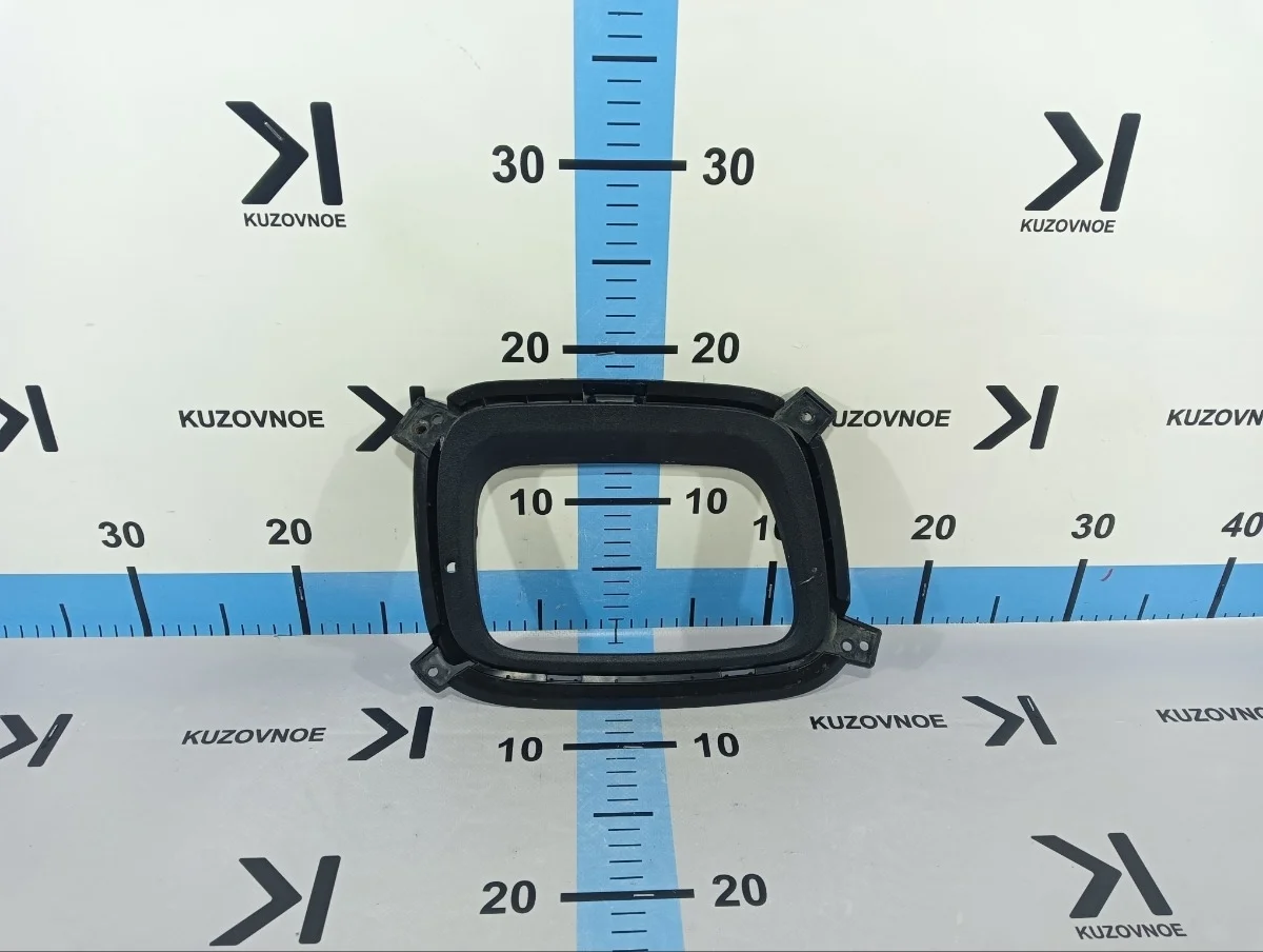 Оправа противотуманной фары Kia Sorento 2014 XM