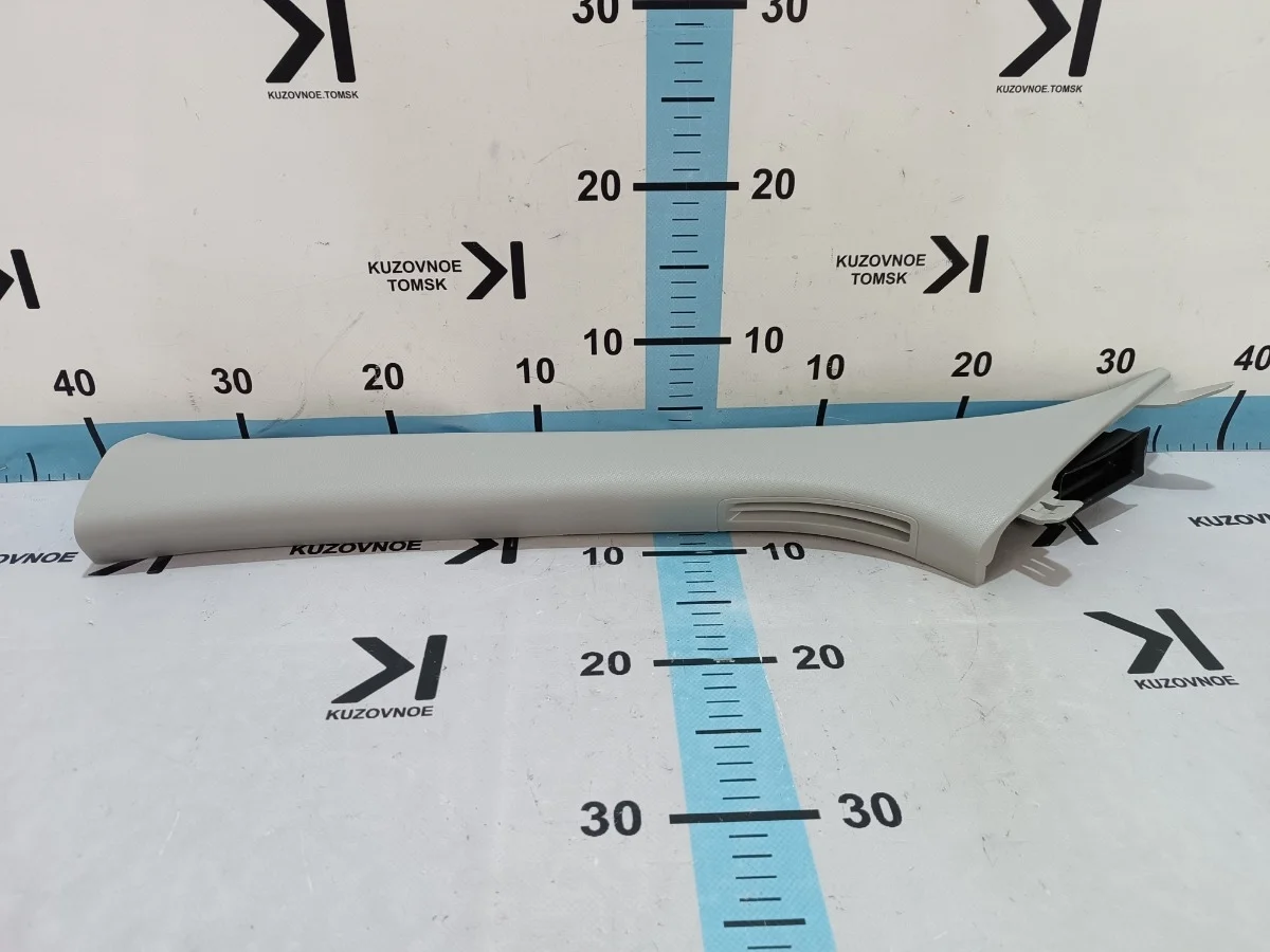 Обшивка стойки Kia Sorento 2015 UM