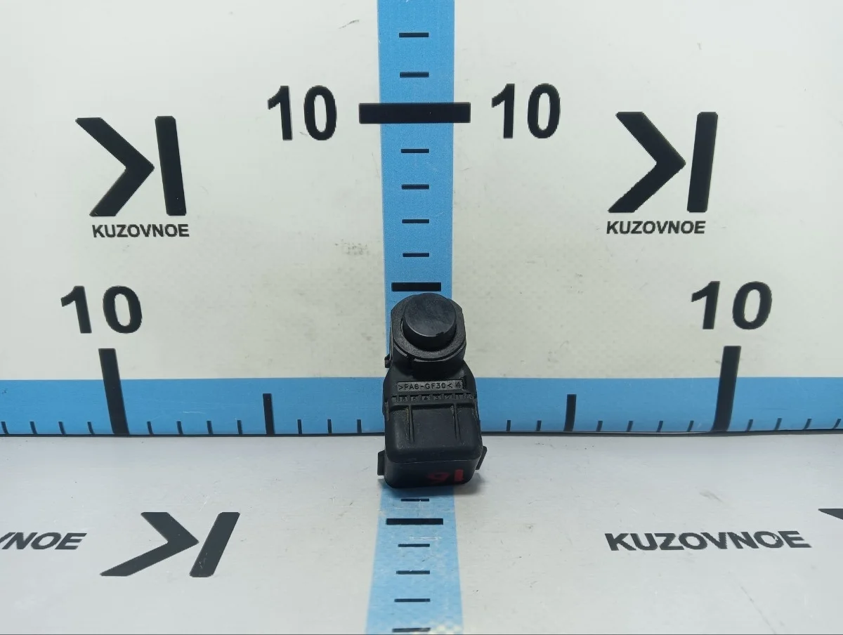 Датчик парковки (парктроник) Kia Sorento 2015 UM