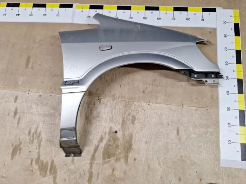 Крыло Opel Zafira A 90521686 F75 X18XE1, переднее правое