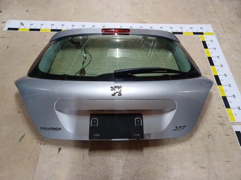 Крышка багажника Peugeot 207 3d 8701W3 EP6C