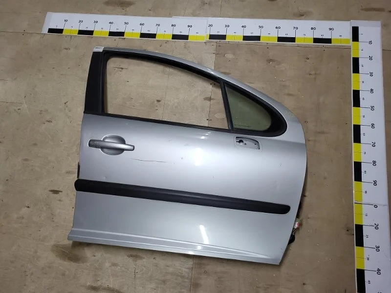 Дверь в сборе Peugeot 207 9004X8 EP6C, передняя правая